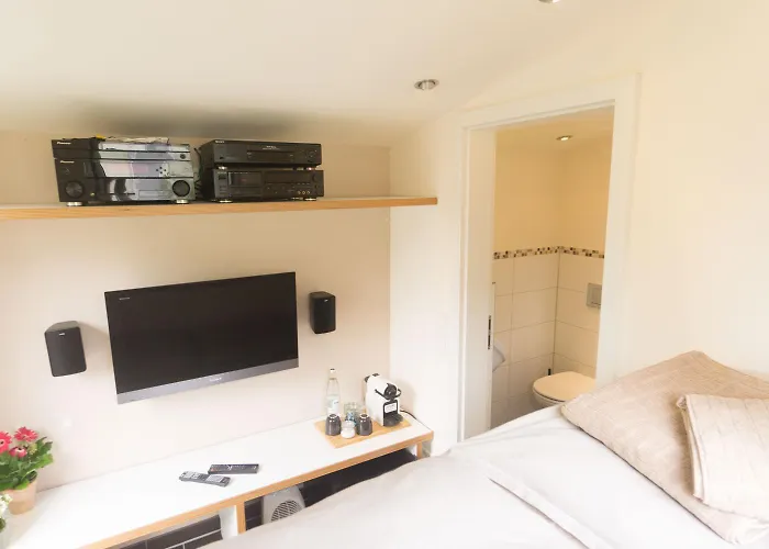 Tiny-house In Stuttgart-west - Only 4u! Στουτγκάρδη